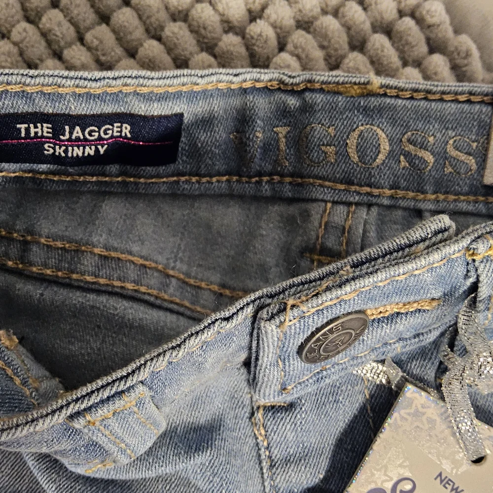 NWT Size 2T Vigoss Kids Light Blue Jeans with Star Accents
